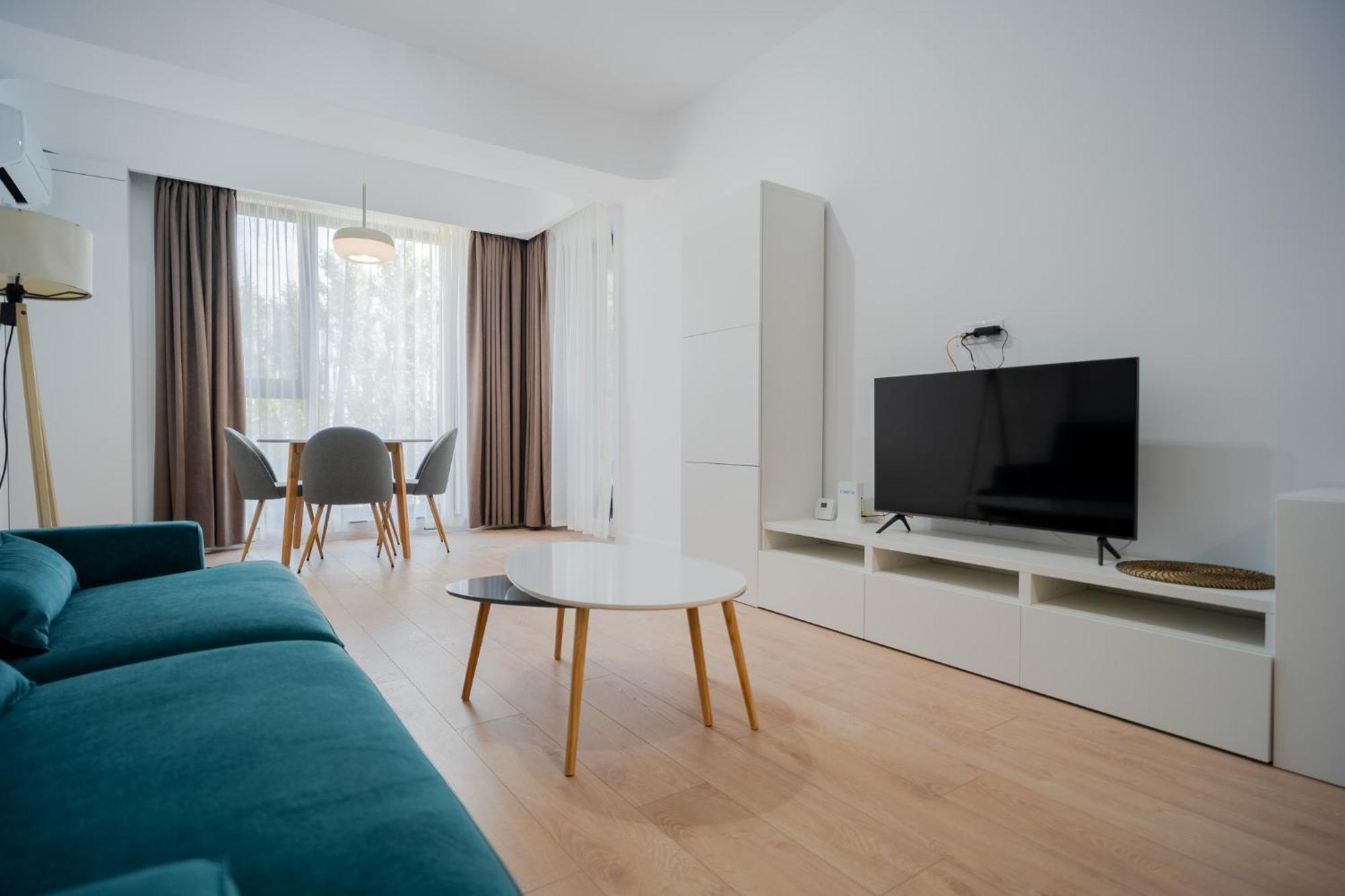 Amazing View Apartments - Iuliu Maniu & Politehnica Park Bukares Bagian luar foto