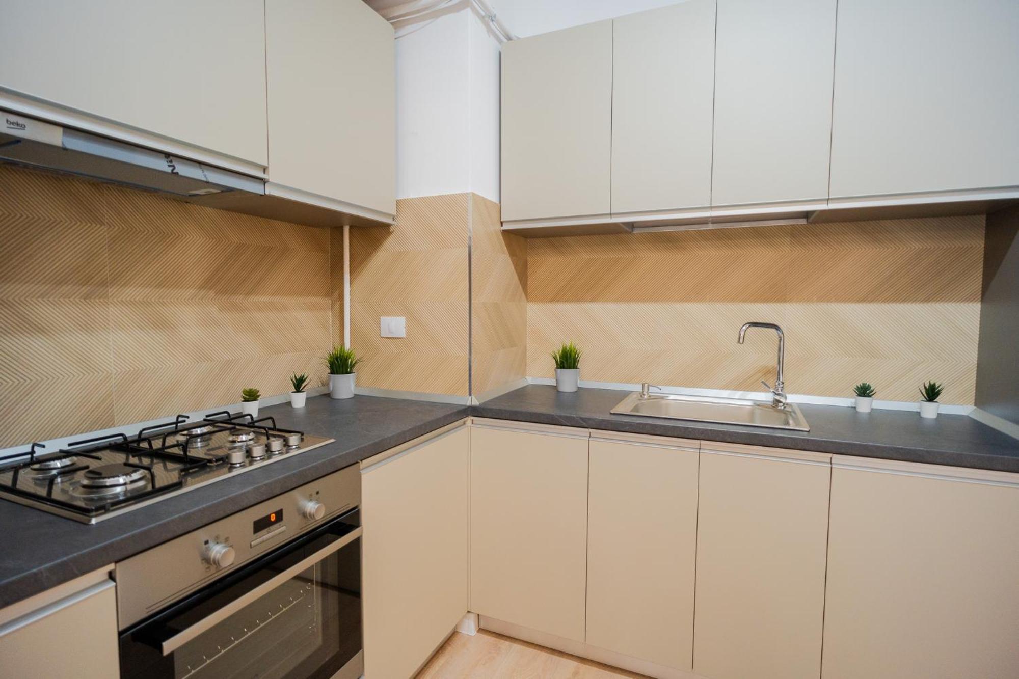 Amazing View Apartments - Iuliu Maniu & Politehnica Park Bukares Bagian luar foto