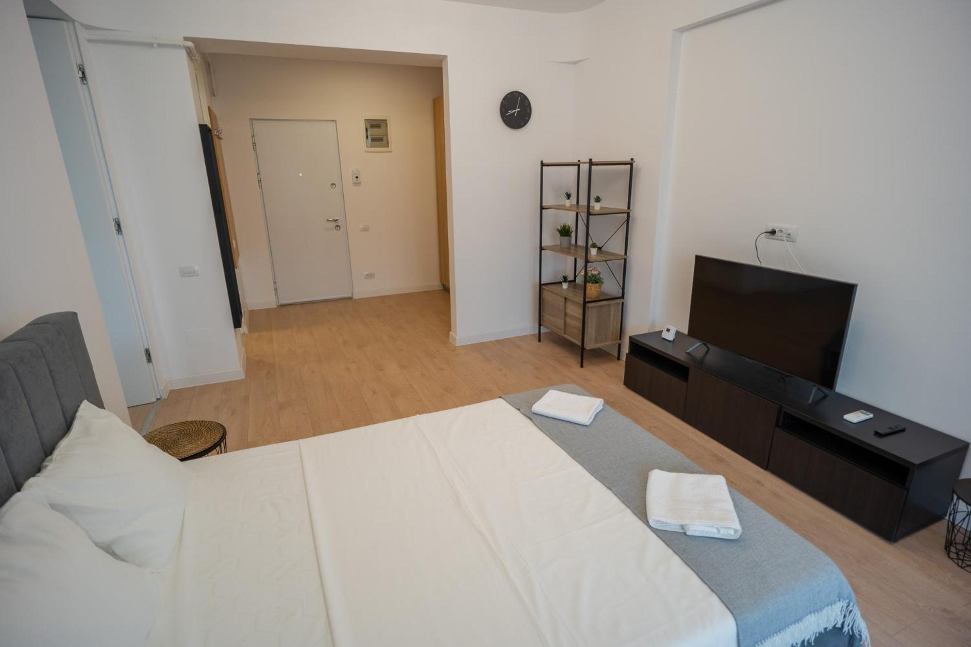 Amazing View Apartments - Iuliu Maniu & Politehnica Park Bukares Bagian luar foto