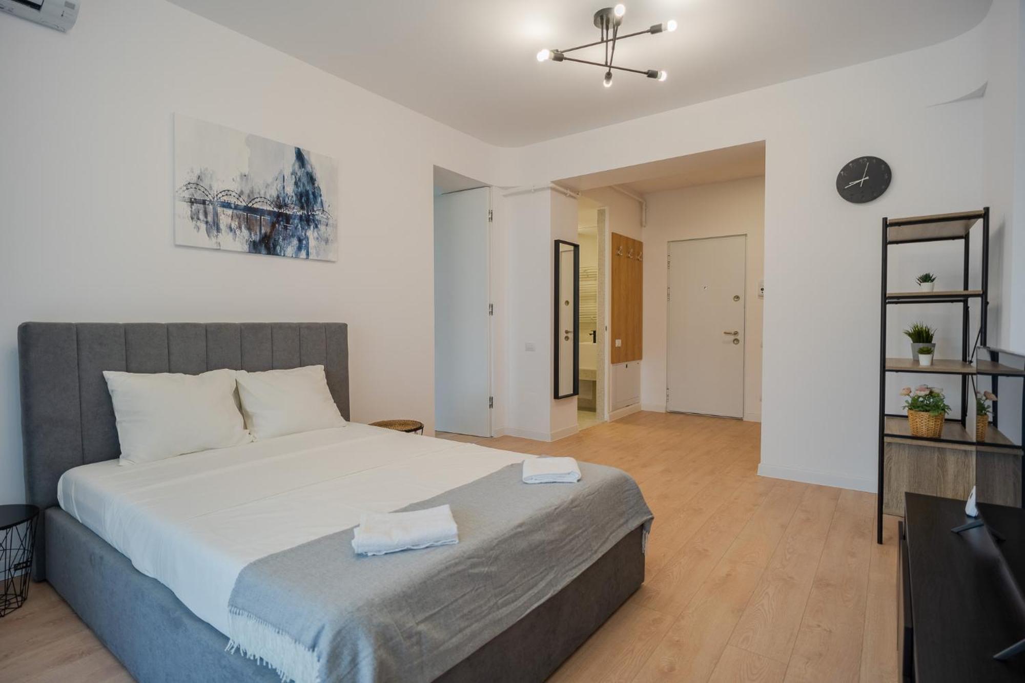 Amazing View Apartments - Iuliu Maniu & Politehnica Park Bukares Bagian luar foto