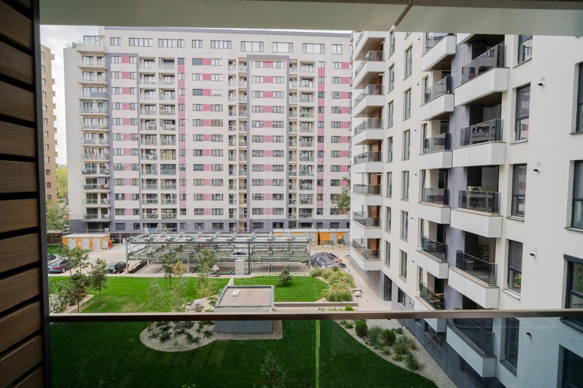 Amazing View Apartments - Iuliu Maniu & Politehnica Park Bukares Bagian luar foto